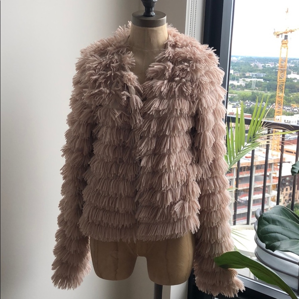Soft fringe jacket